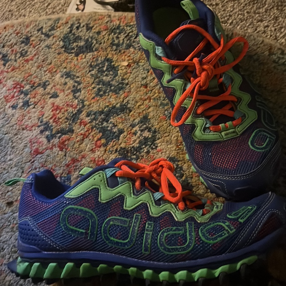 Shoes - Picture 2 of 2